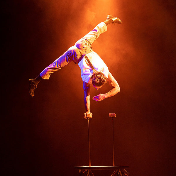 Colossal Circus Wellington balancing