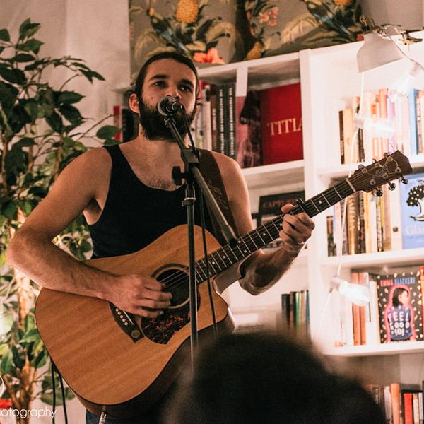 Fraser Mack live performance singer guitarist Napier