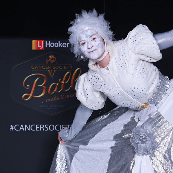 Free Lunch - Stilt Walkers - Hamilton