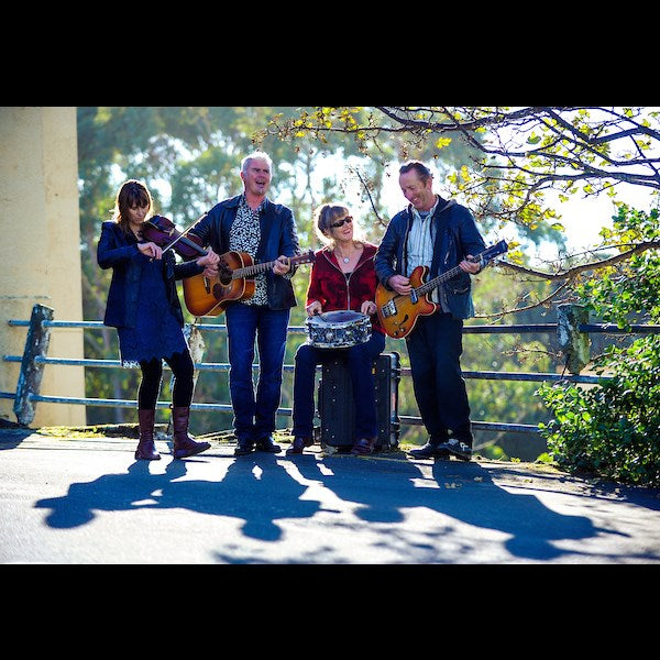 Wellington country folk band Hobnail