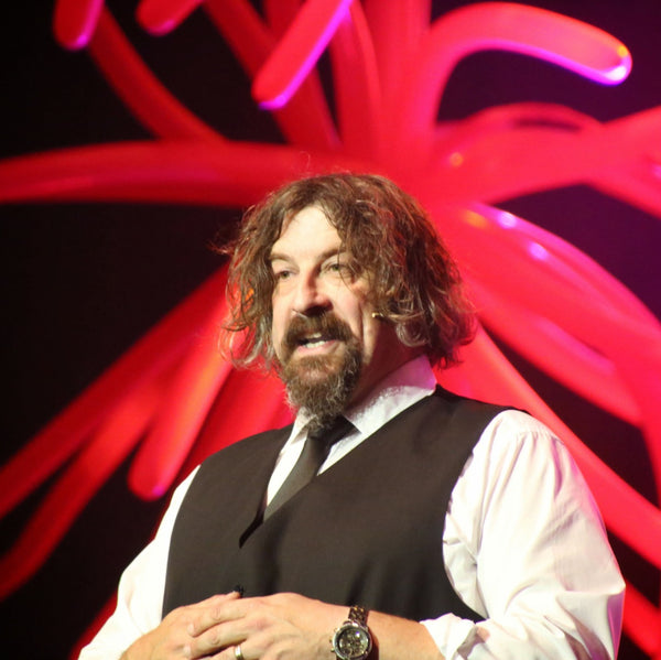 Jonathan Usher - Magician - Dunedin