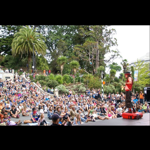 Kiwi Circus - Comedy - Fire - MC - Bubbles - Nelson