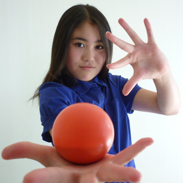 Lisa Komatsubara - Juggler - Auckland