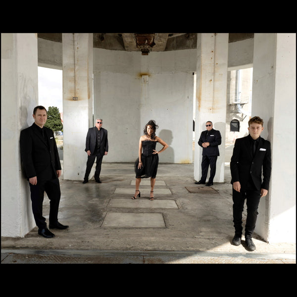 Soul Vibes Auckland Soul Funk Band in white building