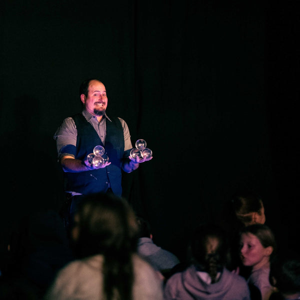 Steve Wilbury - Magician - Christchurch