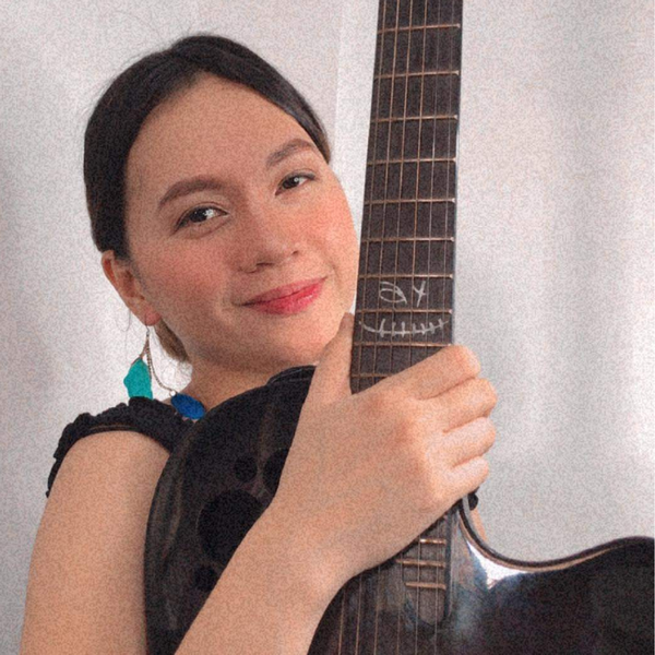 Sarah Almy - Solo Singer - Guitarist - Tin Flute - Auckland