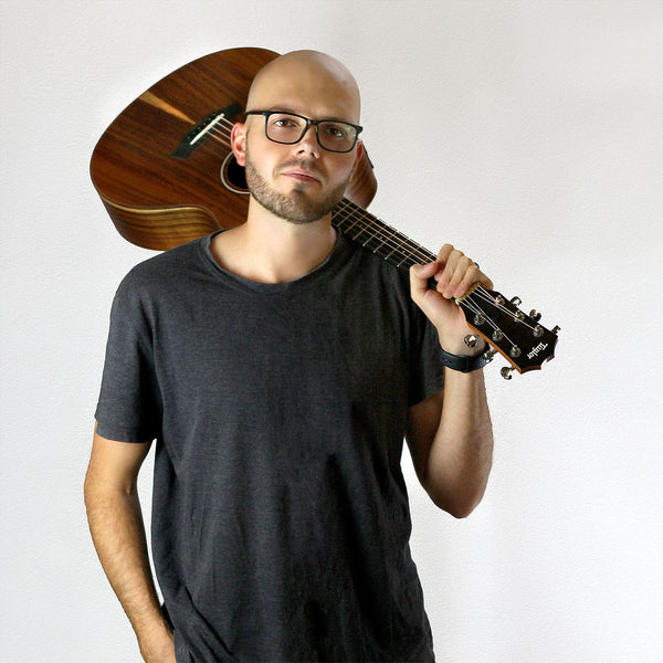 Eric Thomas - Guitarist Vocalist - Bay of Islands