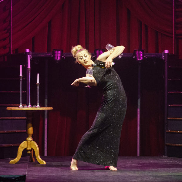 Imogen Stone - Aerial Circus and Variety Artist - Wellington