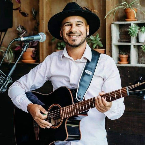 Je Marco - Solo Guitarist Singer - Nationwide