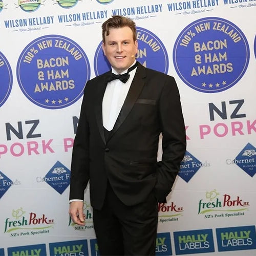 Mick Peck Magic - Magician - Auckland