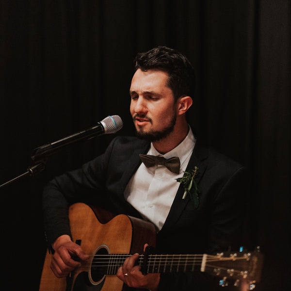 Bazi Baker - Solo Guitarist Singer - Christchurch