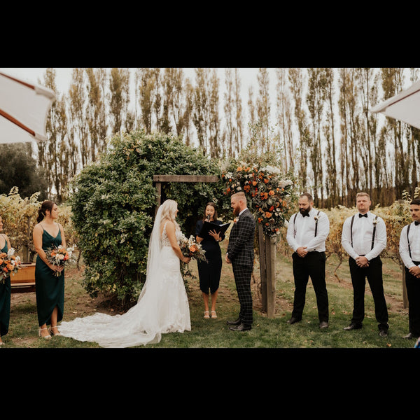 wedding with celebrant Hannah Duder