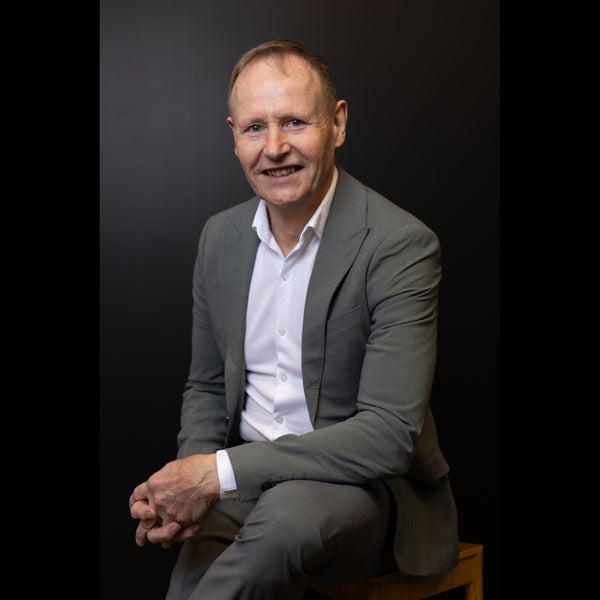 Lance Burdett - Mental Health and Wellbeing Motivational Speaker - Auckland 