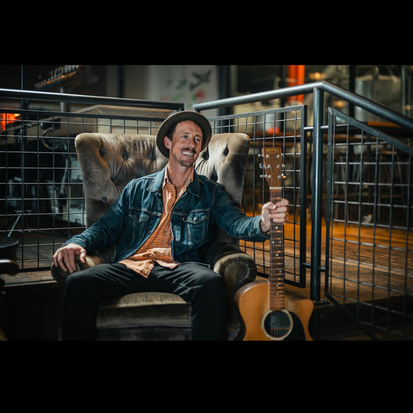 Stu J singer guitarist Auckland 