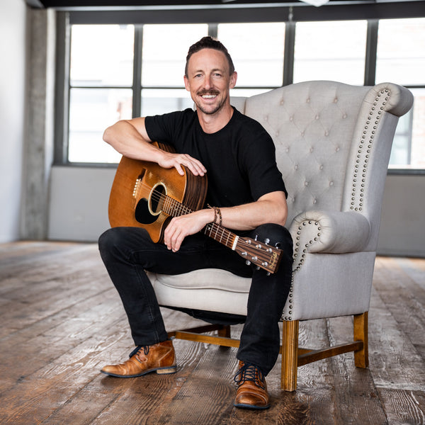 Stu J Auckland guitarist singer