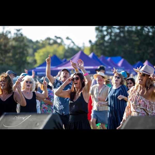 Tazman AZ - Kiwi Aussie Covers Band - Auckland
