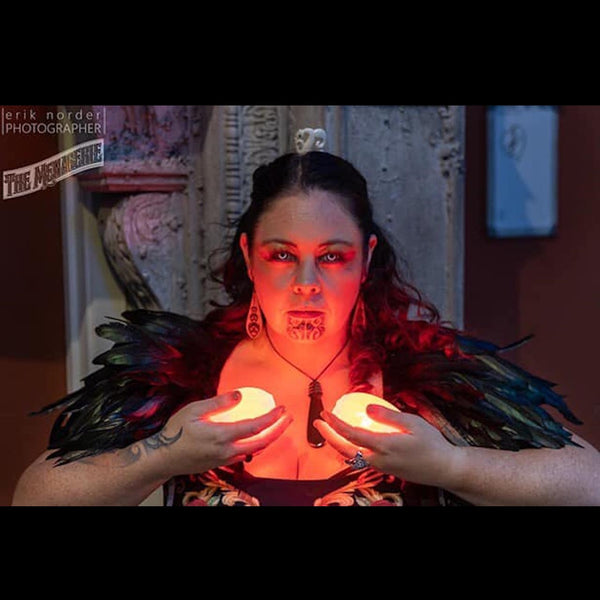 Unity Wara Maori cultural performer Wellington with glow pois
