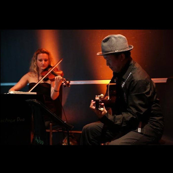 Cachaca violin and guitar duo playing live
