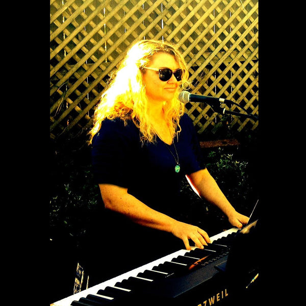 Charlotte Kerrigan vocals and keyboards Wellington