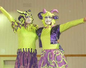 Free Lunch - Stilt Walkers - Hamilton