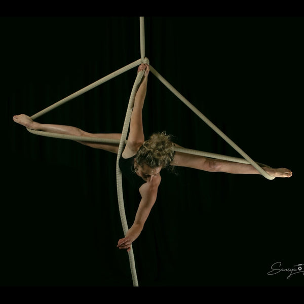 Imogen Stone - Aerialist - Wellington