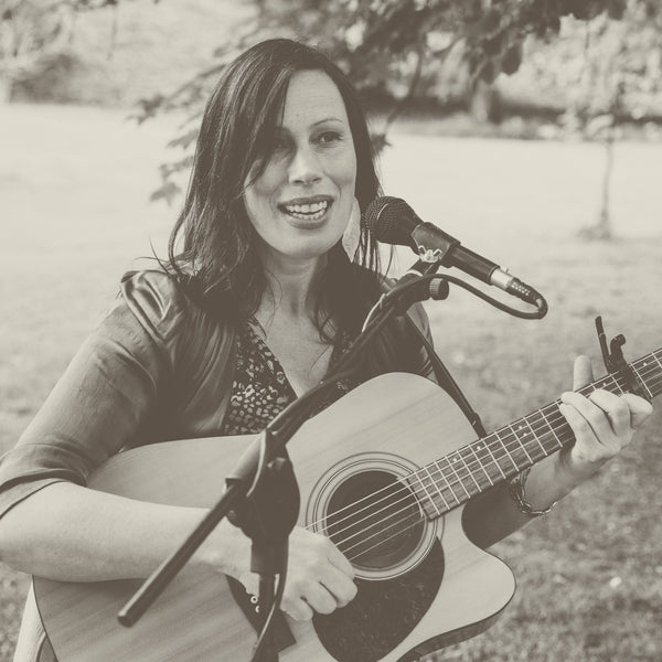 Milly B - Solo Singer Guitarist - Rotorua