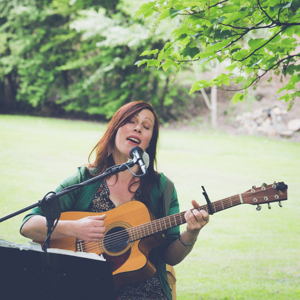 Milly B - Solo Singer Guitarist - Rotorua