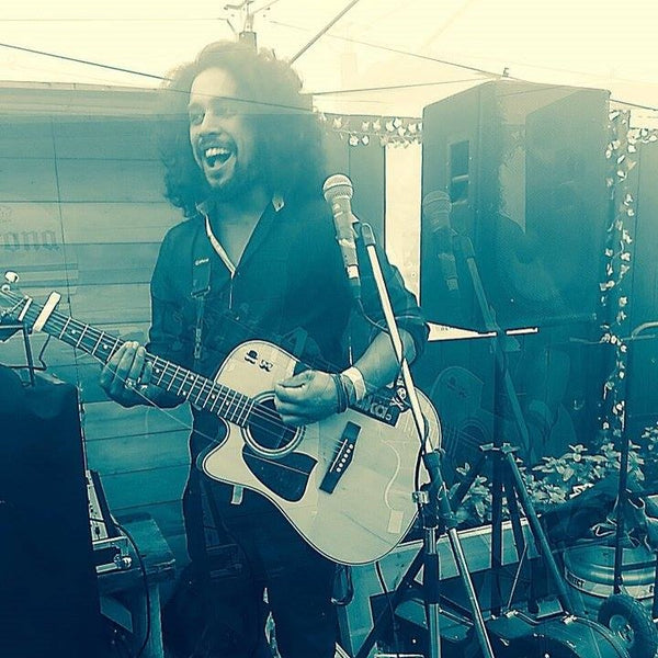 Tai Forrester - Singer Guitarist - Wanaka - Queenstown