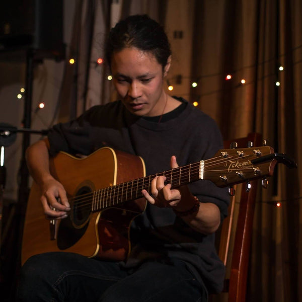 Terry Liu guitarist Wellington playing