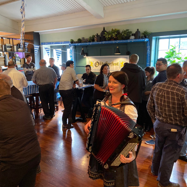 Tracey Collins - Solo Accordion Player - Auckland